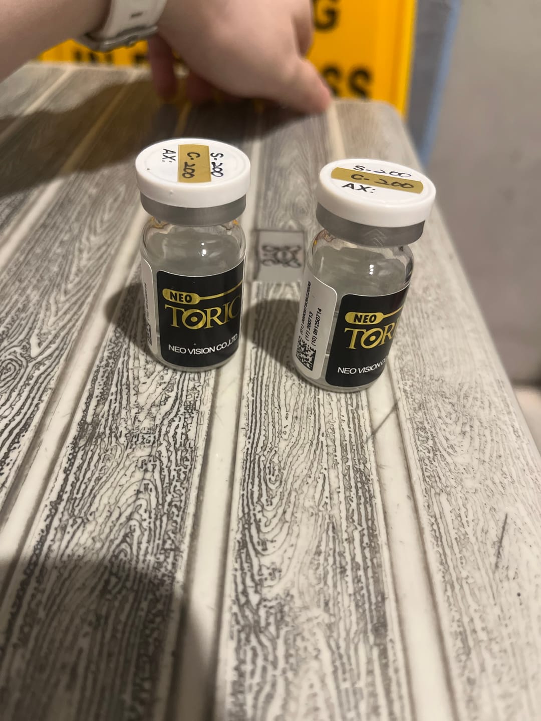 Customer photo review of NEO 透明鏡片 散光訂製 年拋隱形眼鏡（1片）