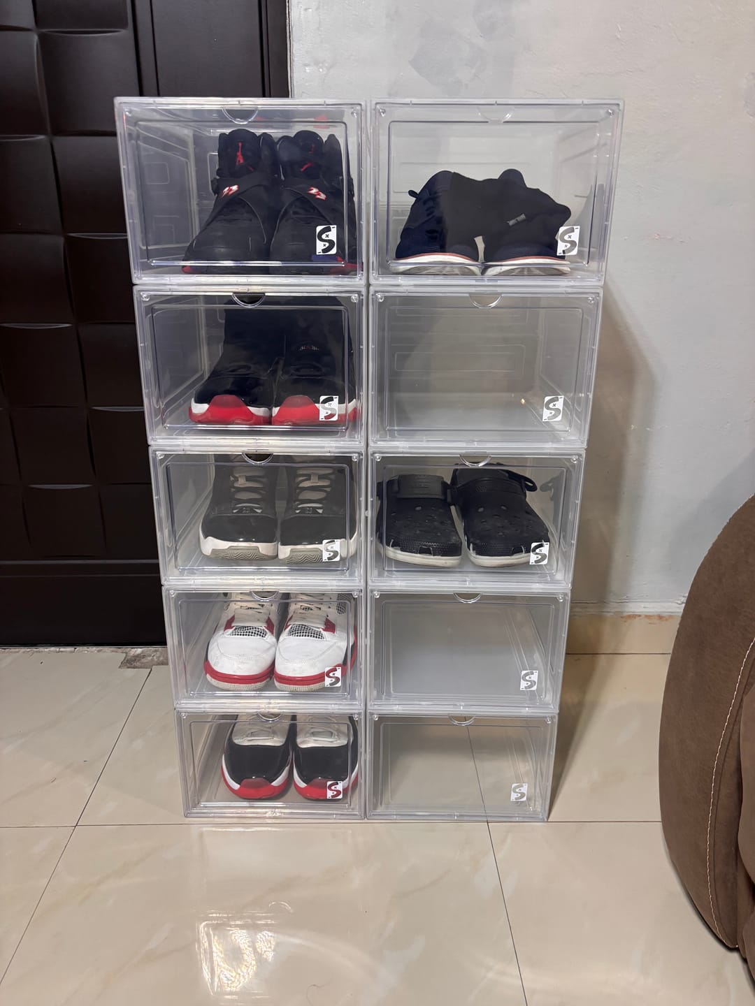 Customer photo review of Rookie Box - Cajas Transparentes Para Sneakers Cierre Magnético Apertura Frontal