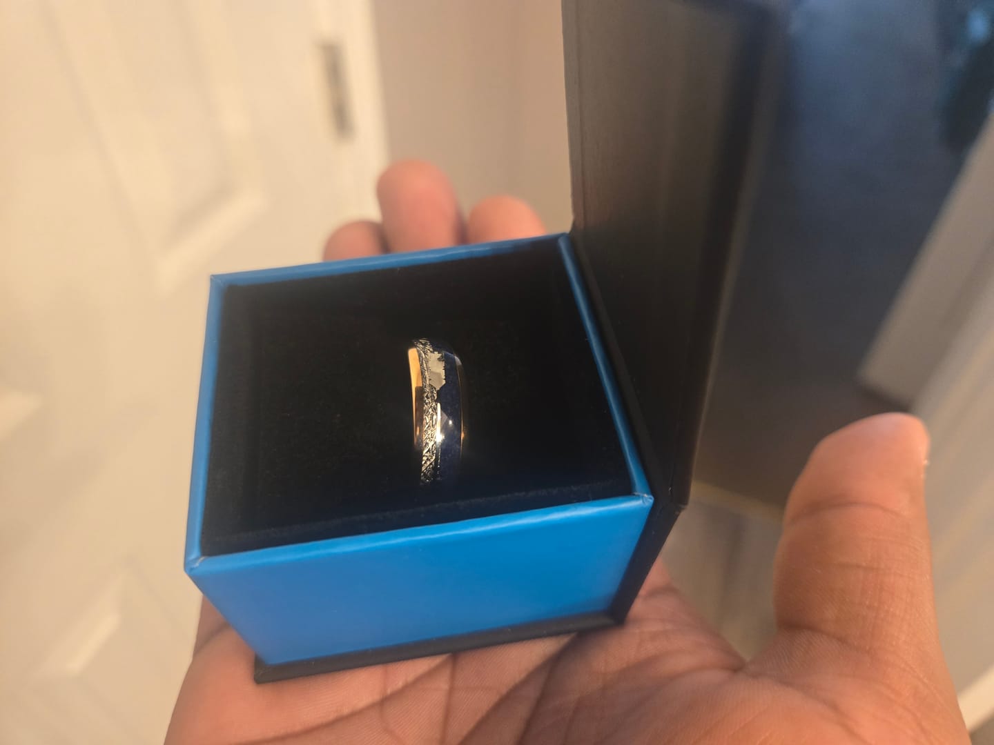 Customer photo review of 8mm- ROSE GOLD TUNGSTEN ARROW RING W/ BLUE LAPIS LAZULI, FAUX METEORITE,