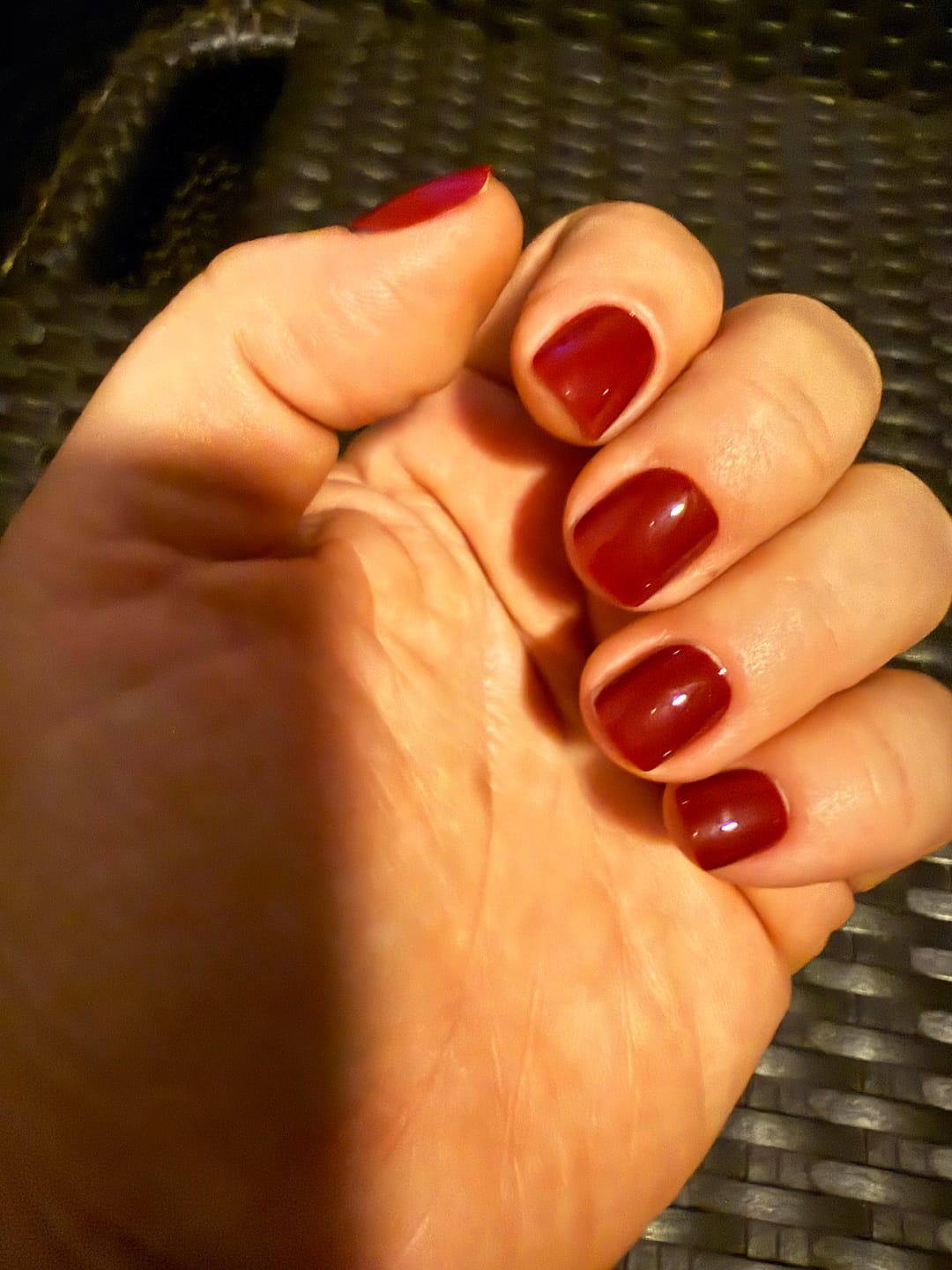 Customer photo review of Red Temptation - XS Squoval - 30 Adet Takma Tırnak