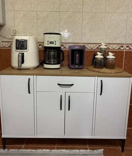 Customer photo review of Rani JE136 Kahve Köşesi Çok Amaçlı Dolap 4 Kapaklı 1 Çekmeceli Kiler Mutfak Dolabı Beyaz - Sepet Ceviz