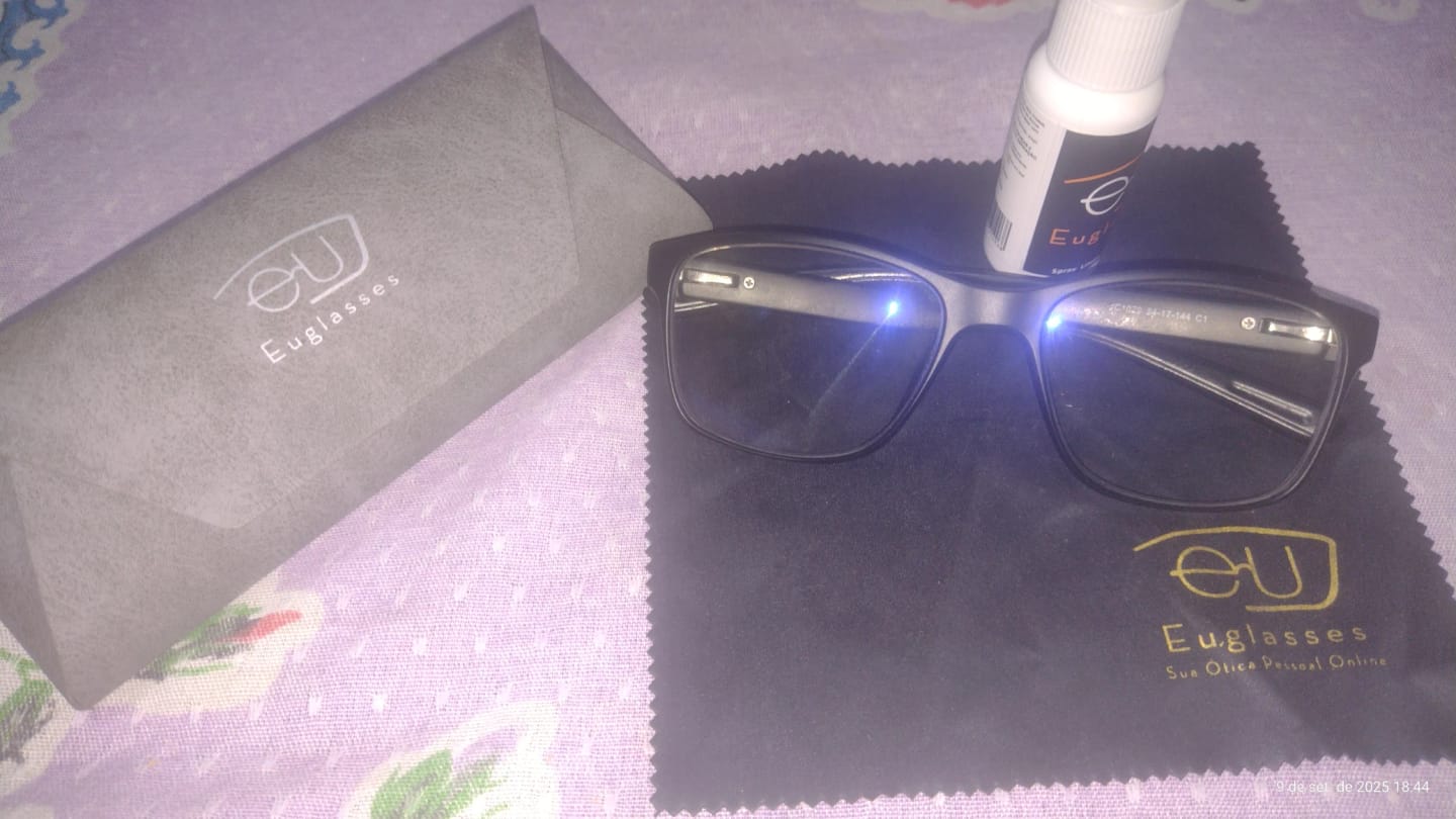 Customer photo review of Óculos de Grau Thunder