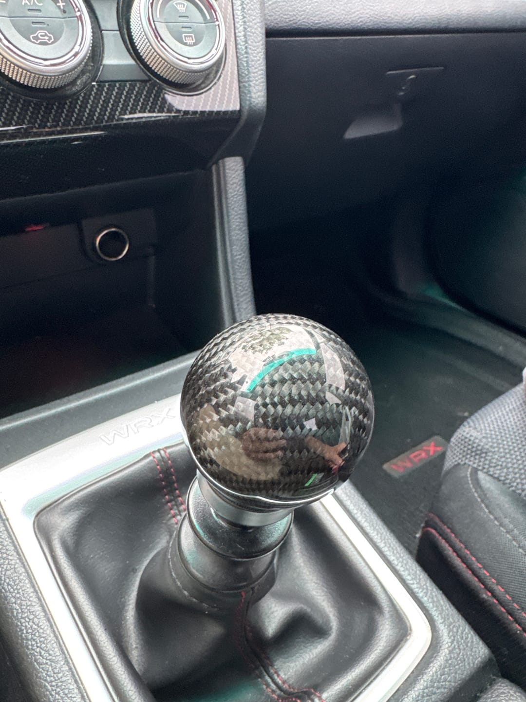 Customer photo review of Weighted Black Carbon Fiber Shift Knobs