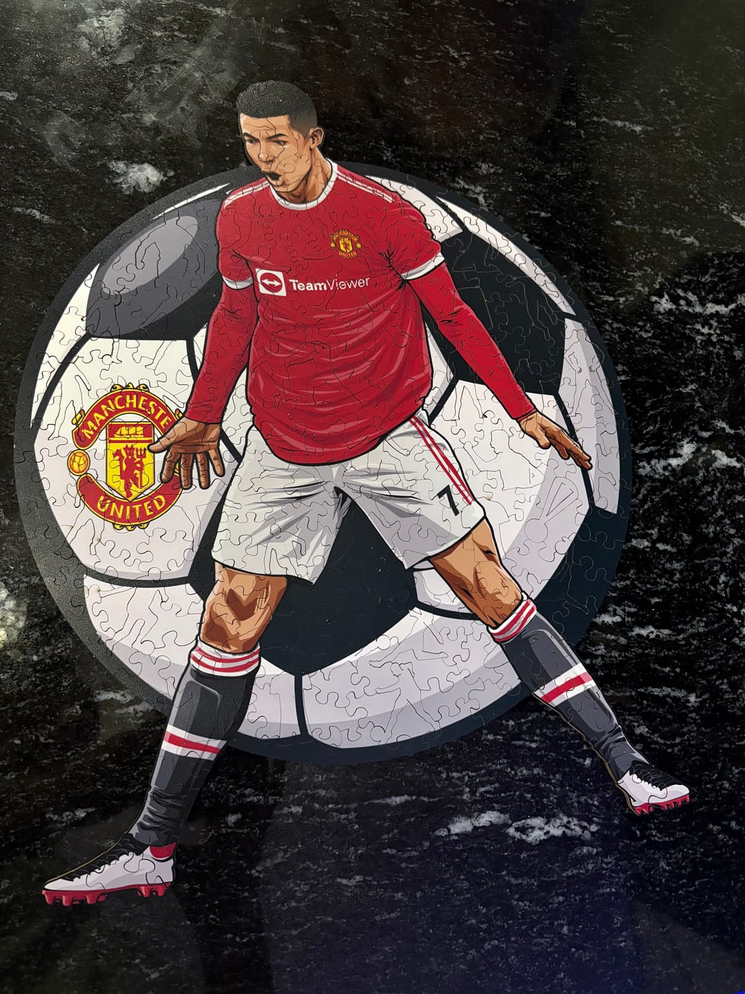 Customer photo review of Cristiano Ronaldo - Rompecabezas de Madera