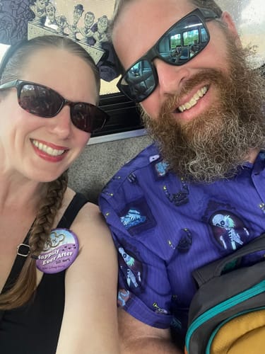 Customer photo review of Disney’s Haunted Mansion “Ghostly Gallery” – KUNUFLEX Short Sleeve Shirt