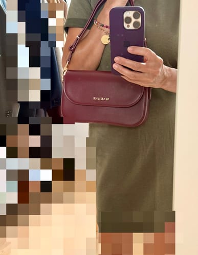 Customer photo review of CHLOIE - BURGUNDY