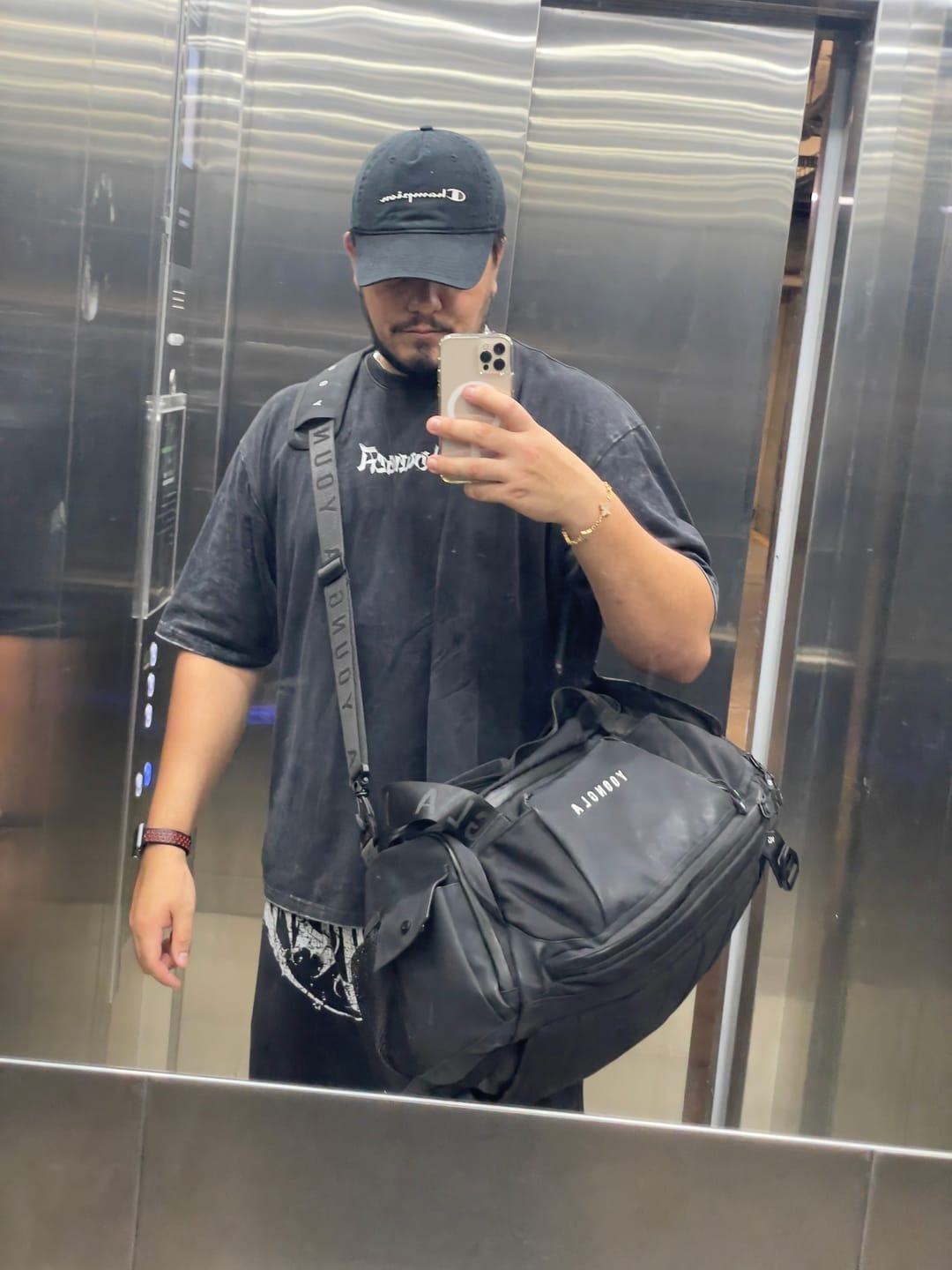 Customer photo review of 741 Hybrid Duffle Backpacks
