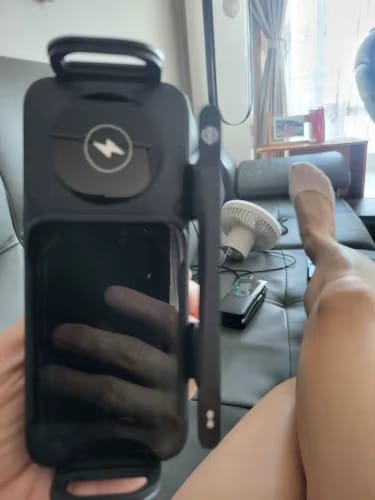 Customer photo review of 2-in-1 Fast Charging Smartphone/Tablet Car Holder