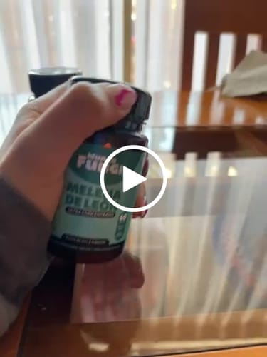 Customer video review of Cápsulas de Hongo Melena de León - Ultra concentrado