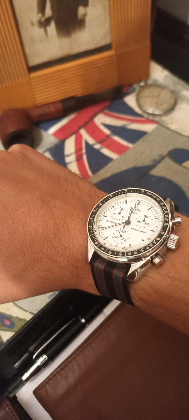 Customer photo review of Original Vintage Bond from Goldfinger 16mm/ 20mm - Mafia Strap