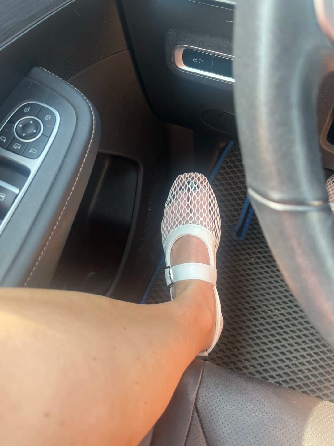 Customer photo review of Rebecca Mesh Ballet Flats