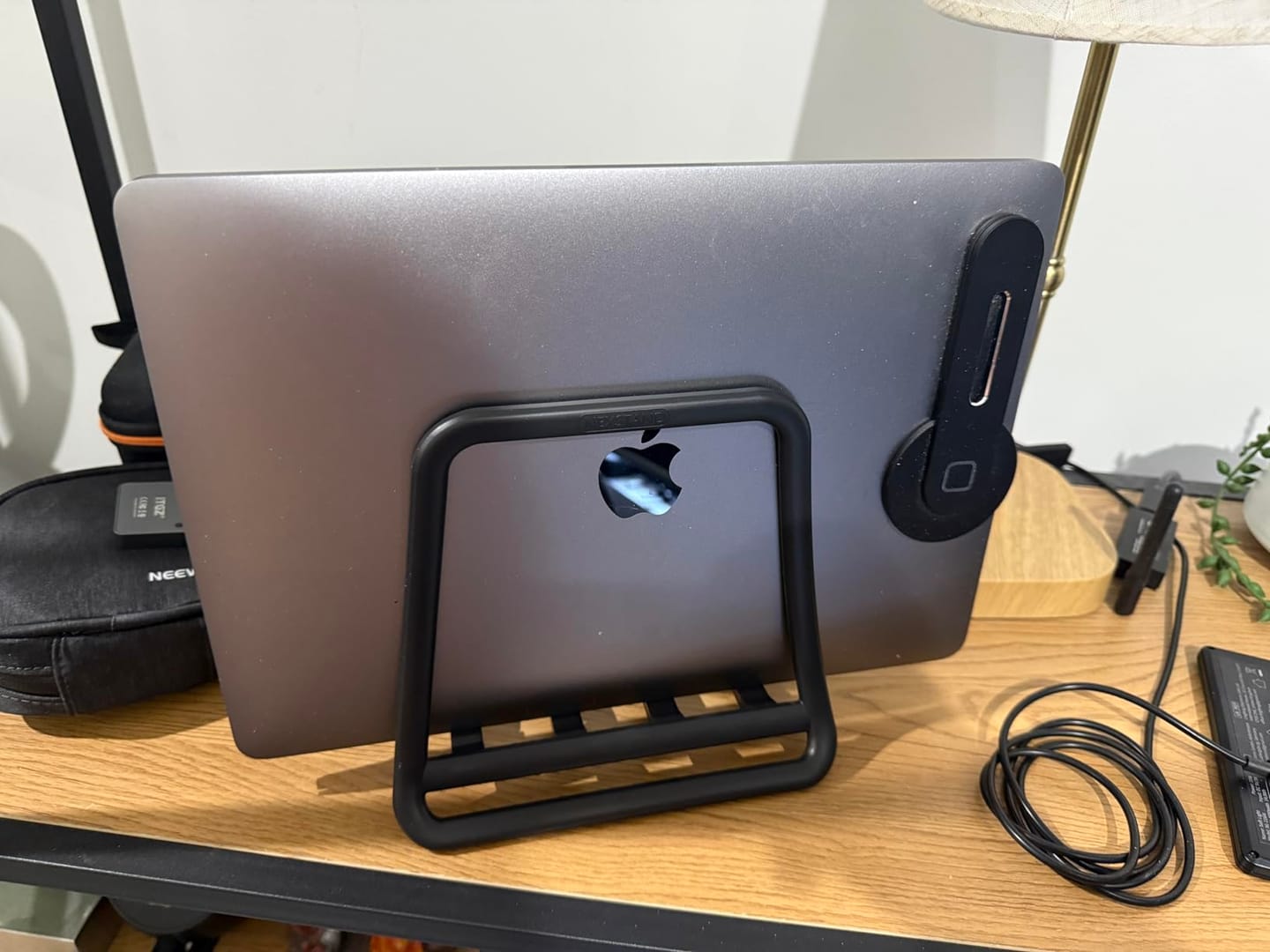 Customer photo review of Nexstand K11 Vertical Laptop Stand