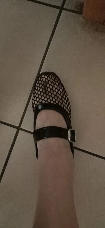Customer photo review of Rebecca Mesh Ballet Flats