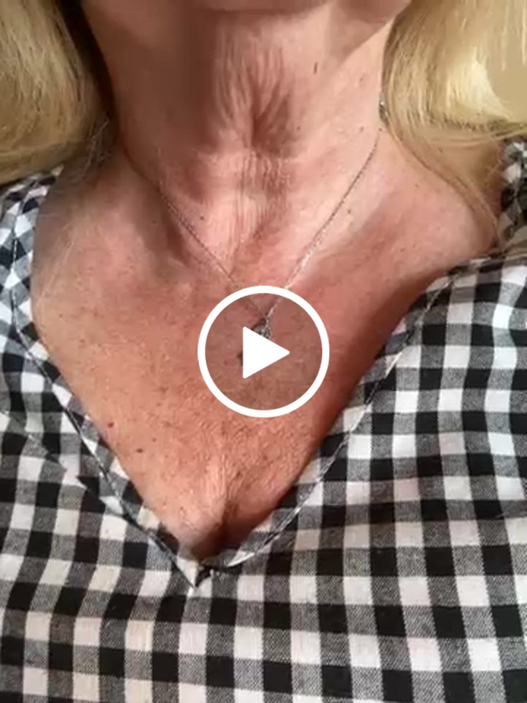 Customer video review of Collar Virgen del Pilar