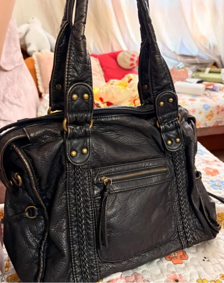 Customer photo review of Arabell Shoulder Bag