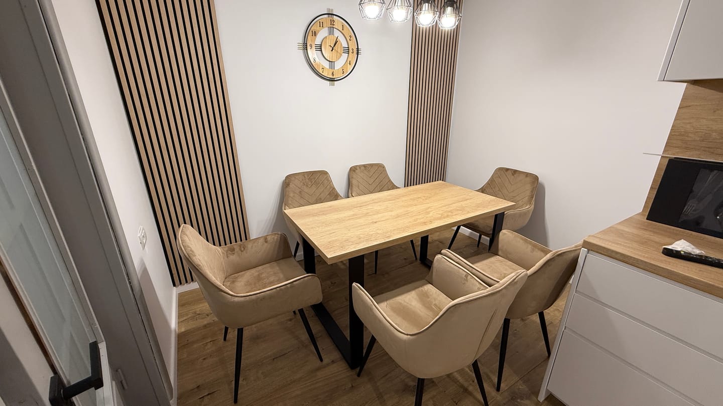 Customer photo review of Scaun FIG, bej/negru, stofa catifelata/metal, 57x47x85 cm