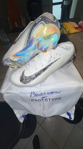 Customer photo review of Vapor 16 FG - Blanc/Argenté