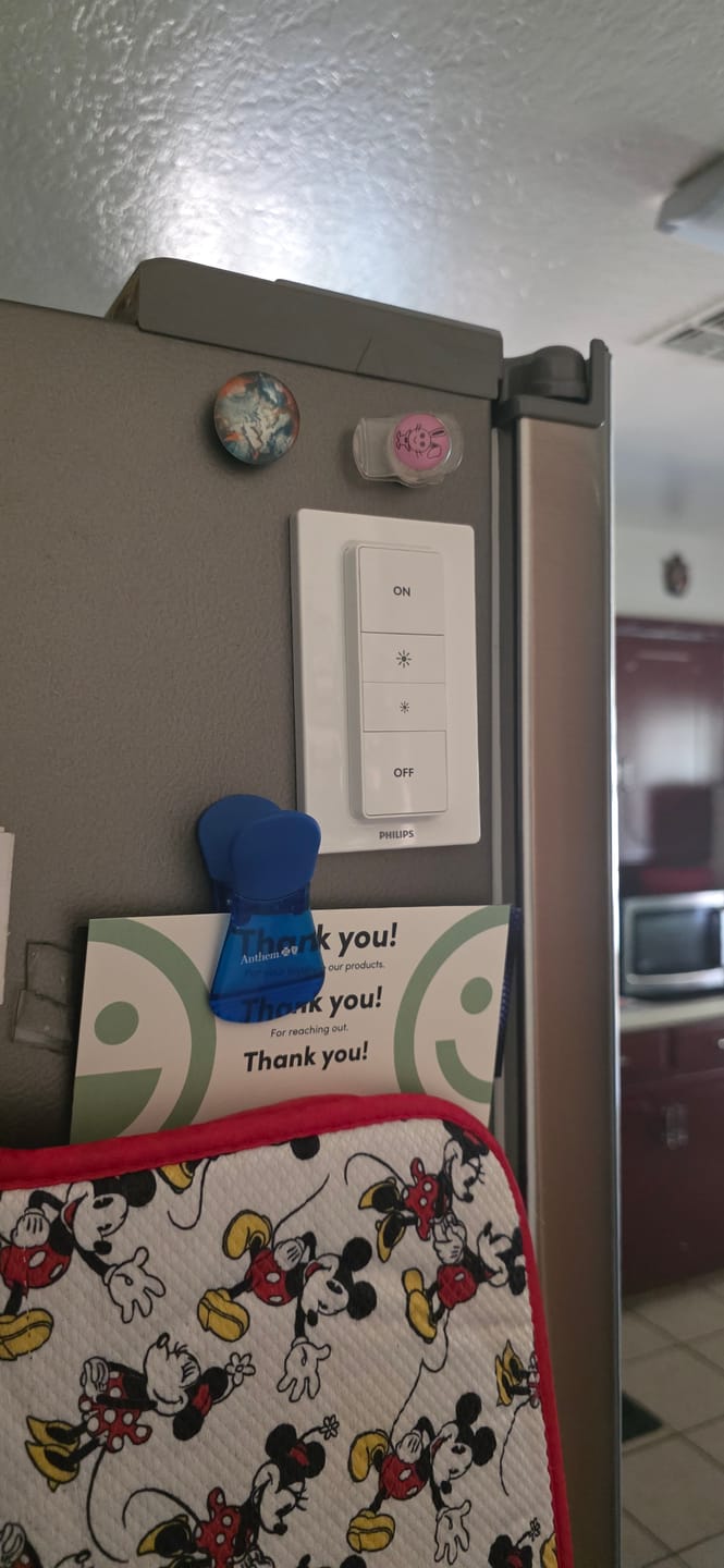 Customer photo review of Hue Dimmer Switch with Remote V1, White 1 Pack Philips Controls On/Off and Dimming Of Hue Lights