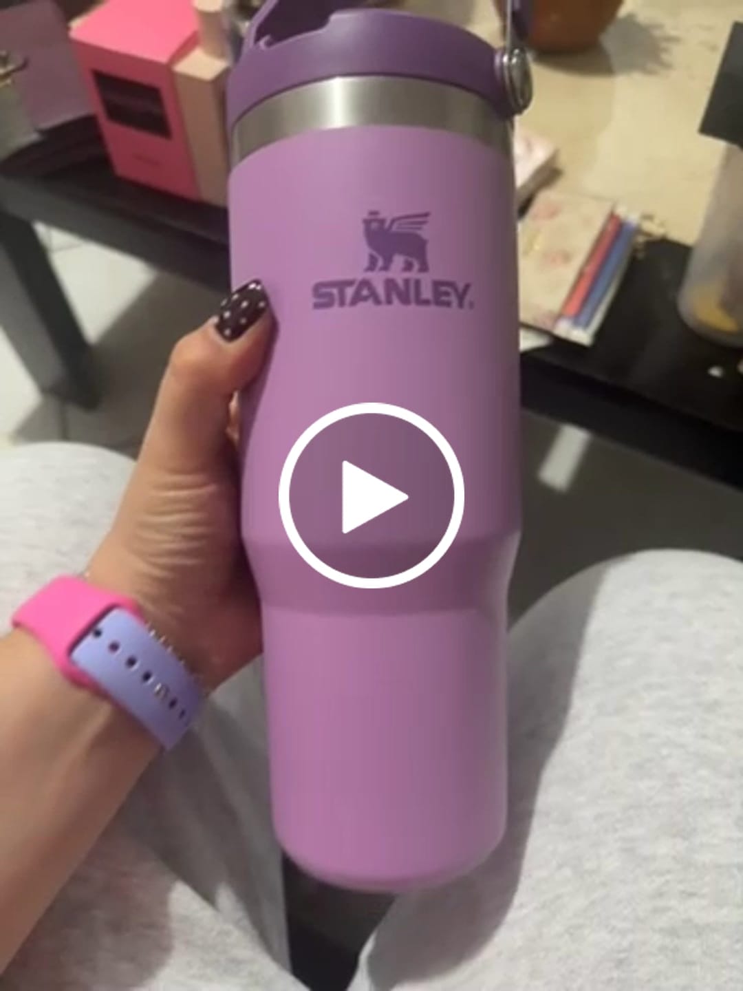 Customer video review of Stanley IceFlow™ Flip Straw Tumbler | 887ml