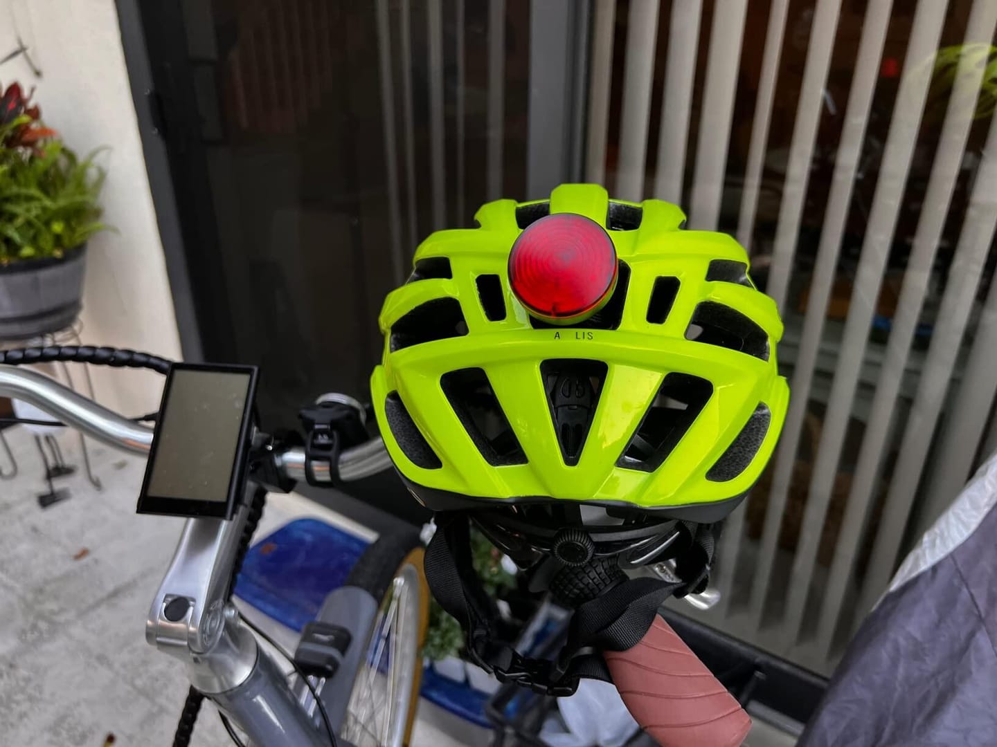 Customer photo review of Everbeam E200 LED Safety Lights Rechargeable - 2 Pack