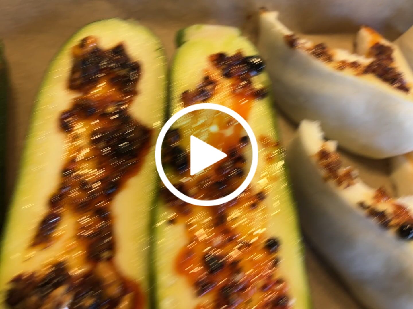 Customer video review of CHILI CRISP "UMAMIVERSE" SETS