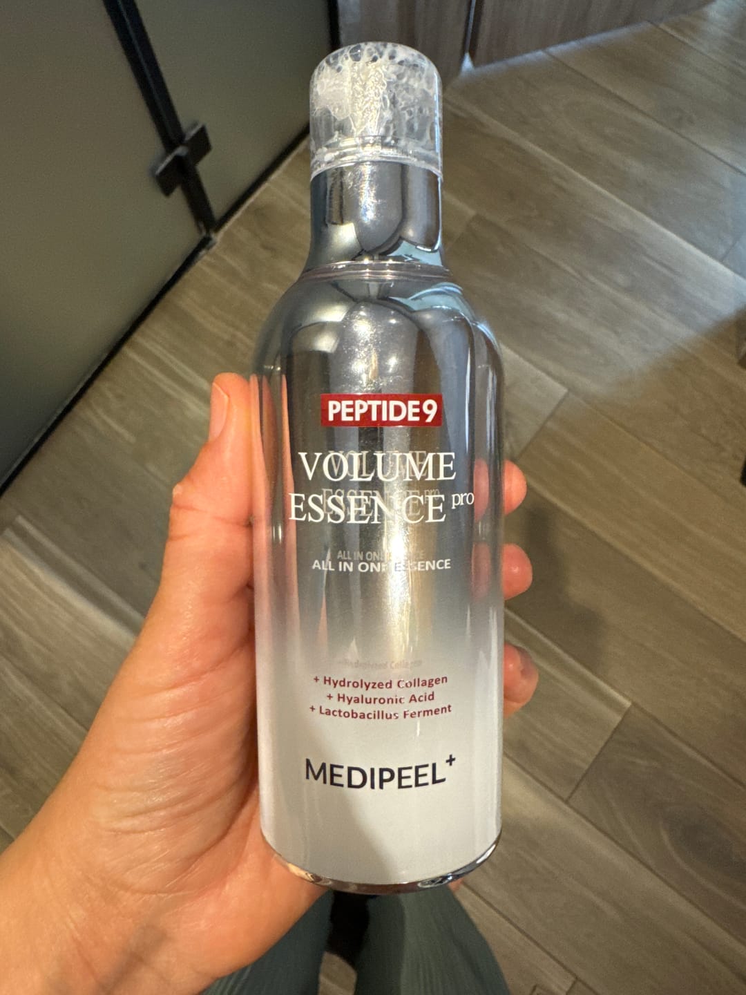 Customer photo review of Skābekļa liftinga esence ar peptīdiem Medi-Peel Peptide 9 Volume All In One Essence PRO