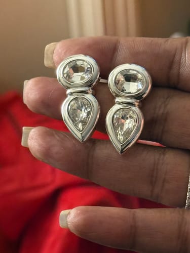 Customer photo review of Deco Studs