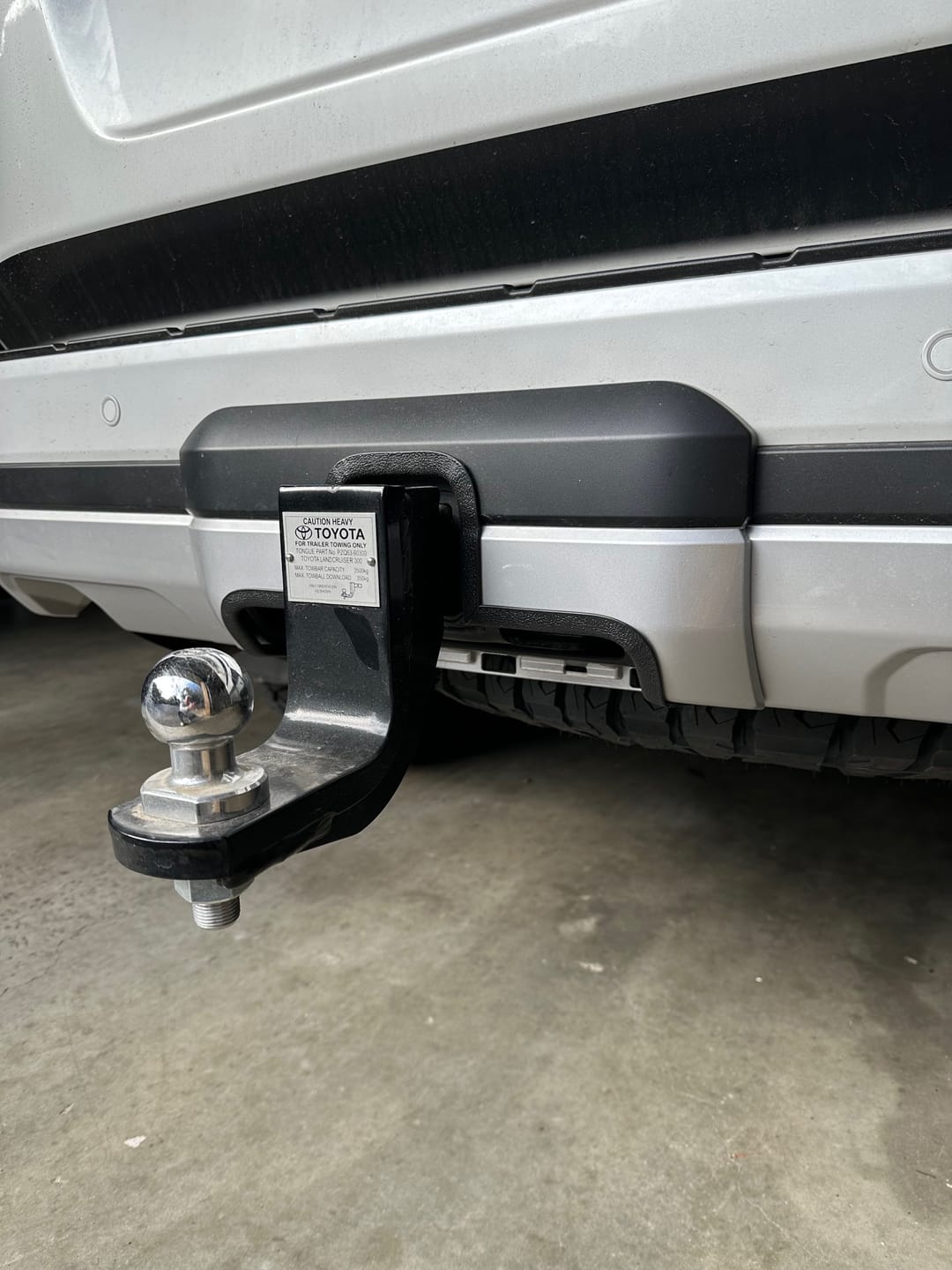 Customer photo review of Tow Bar Cover Cut Out Service for 300 Series LandCruisers