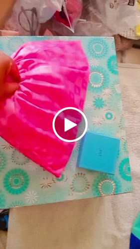 Customer video review of Silver Era Logo Mini Hoops