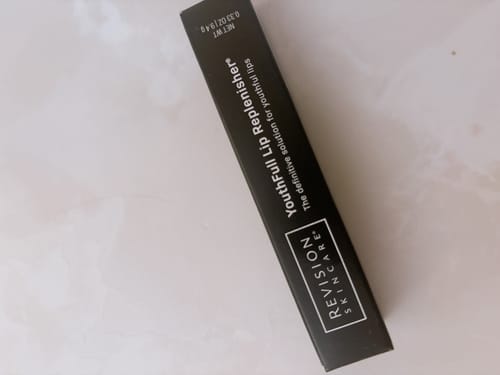 Customer photo review of REVISION ユースフルリップ（YouthFull Lip Replenisher™）
