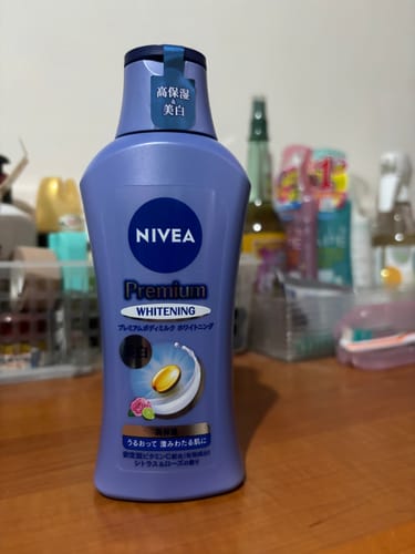 Customer photo review of NIVEA Premium BODY MILK 全身美白乳液 190g
