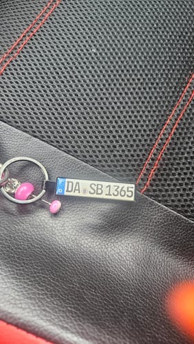 Customer photo review of Kennzeichen Schlüsselanhänger Mini Nummernschild Metall