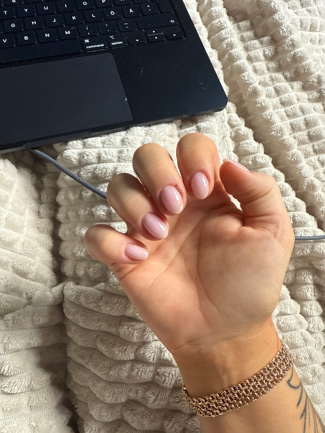 Customer photo review of Builder Gel BBIO "Didier Lab", Milky Pink, 15ml