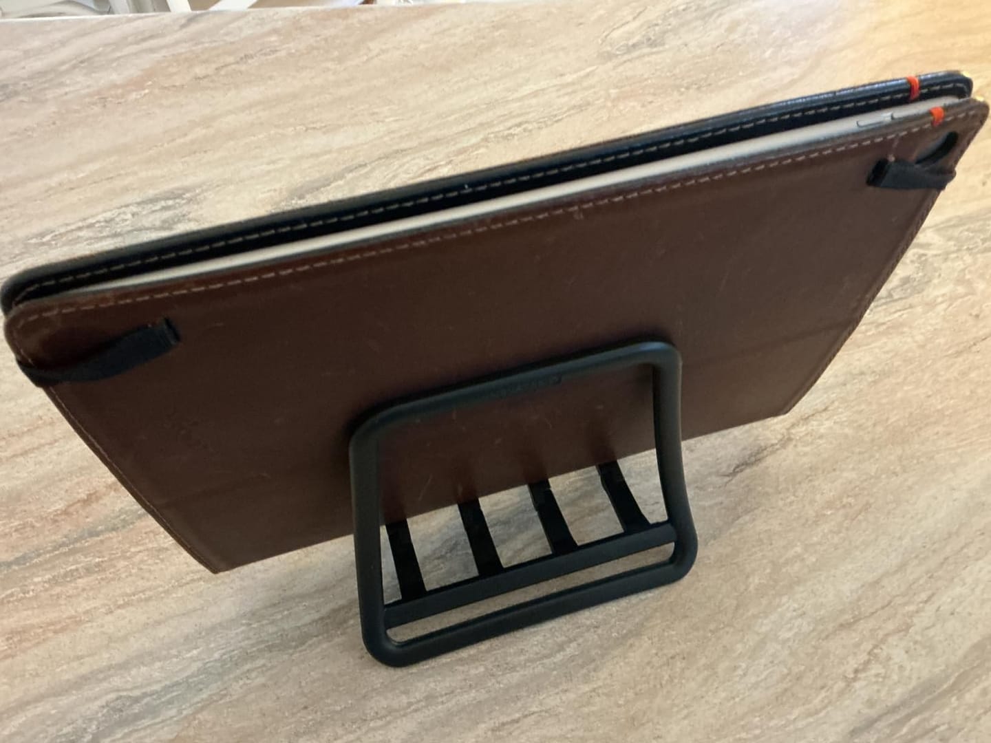 Customer photo review of Nexstand K11 Vertical Laptop Stand