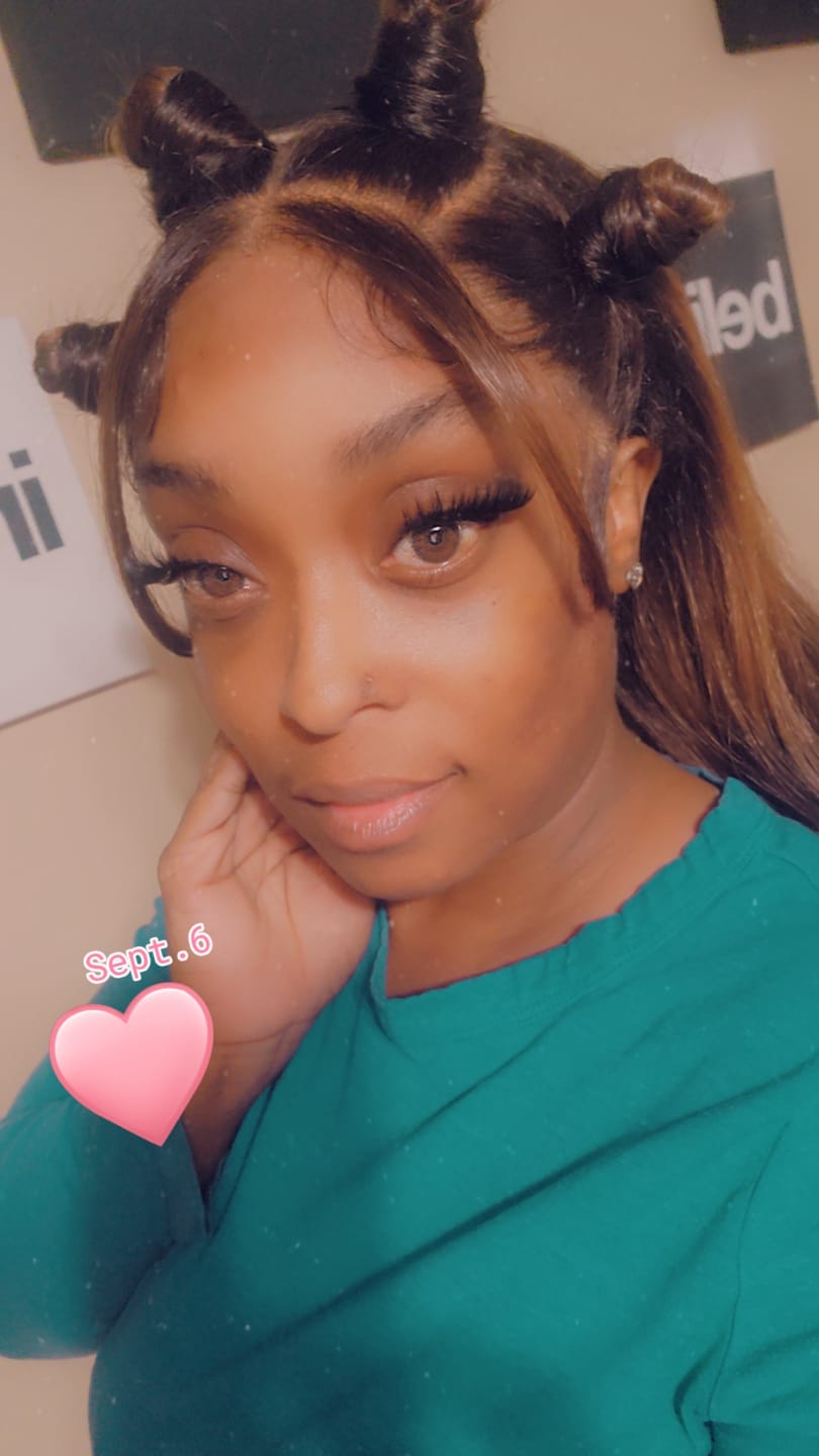 Customer photo review of Outre Perfect Hairline Glueless 13x6 HD Lace Front Wig - ATLAS - Fully Hand-Tied