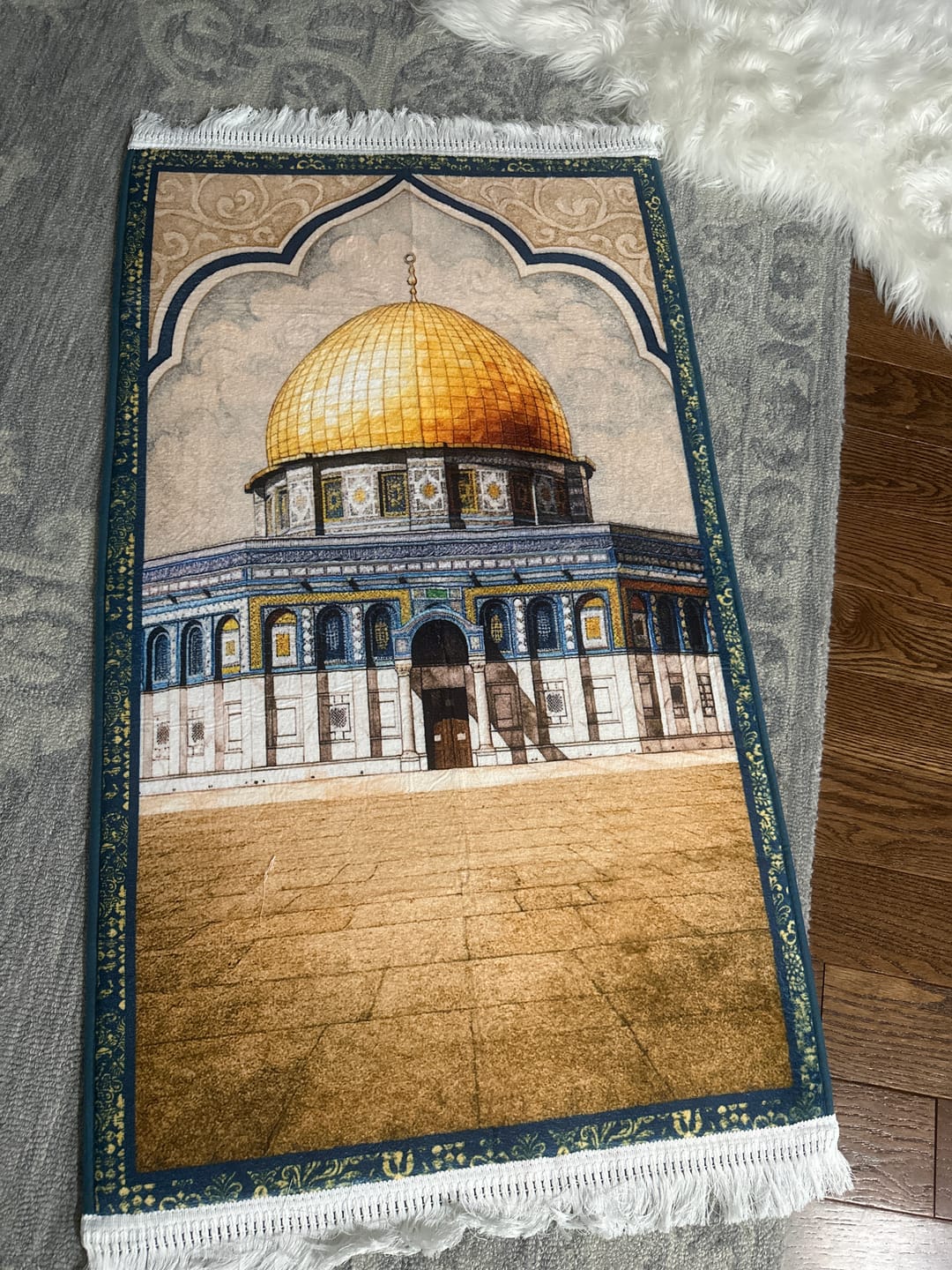 Customer photo review of Al Aqsa WaterColour  Padded Prayer Mat