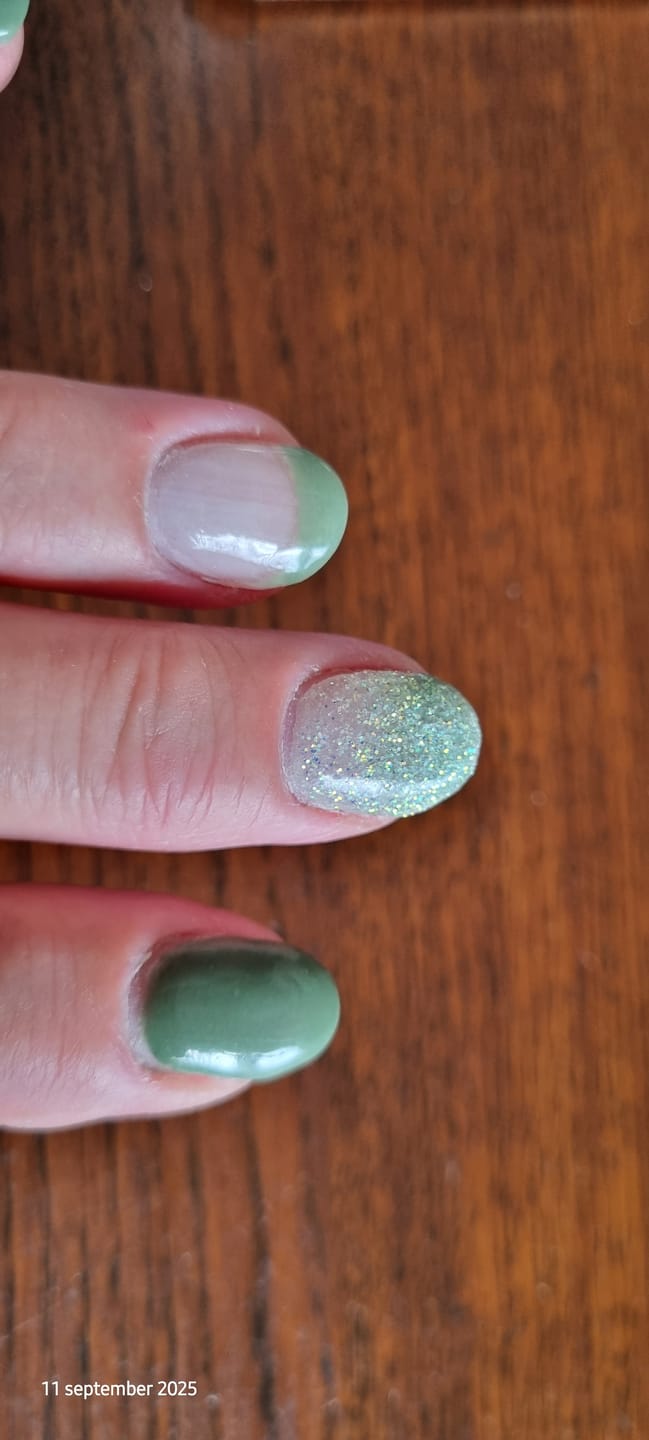 Customer photo review of Crystal Clear Dipping Powder