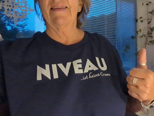 Customer photo review of Niveau - Premium Shirt
