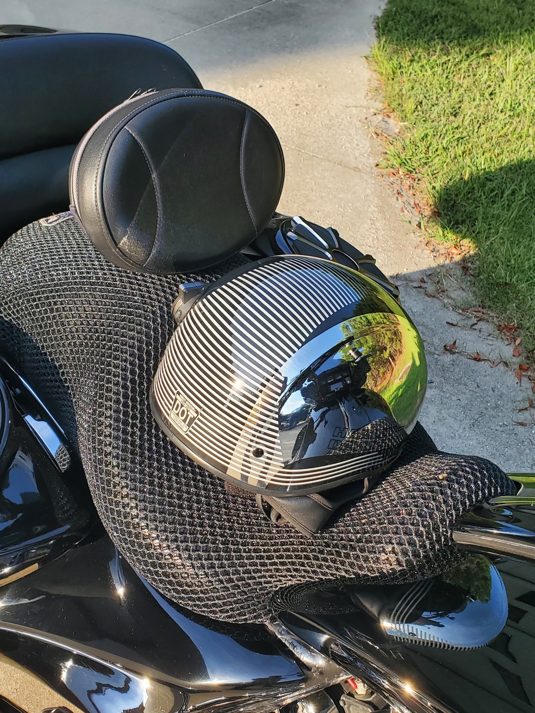 Wind Rider mesh seat cover on a Harley Davidson Street Glide Special
