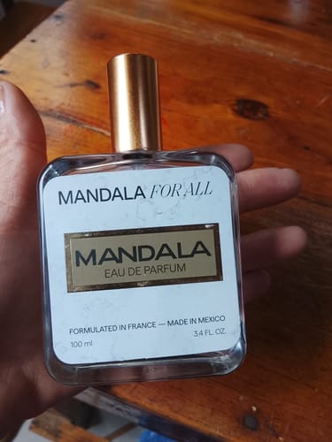 Customer photo review of Twilight Crystals - Inspirado en BACCARAT ROUGE 540 de MFK 100ml-
