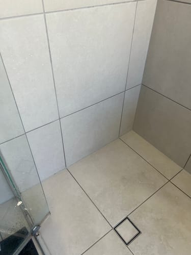 Customer photo review of GLASSGUARD® Miracle Mould Removal Gel