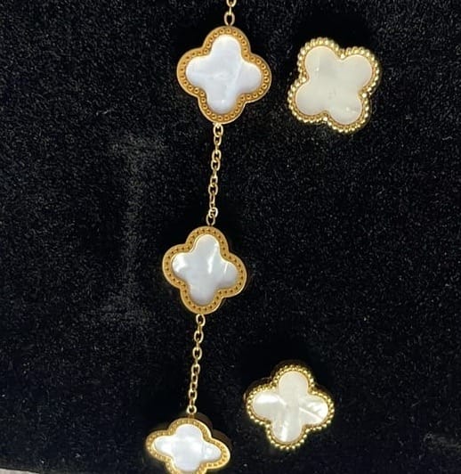Customer photo review of Cercei Flowers
