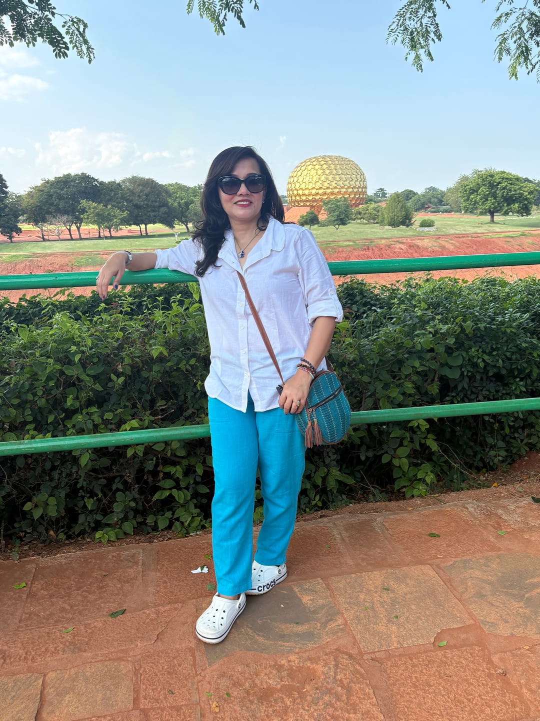 Customer photo review of Women White Airy-Linen Shirt