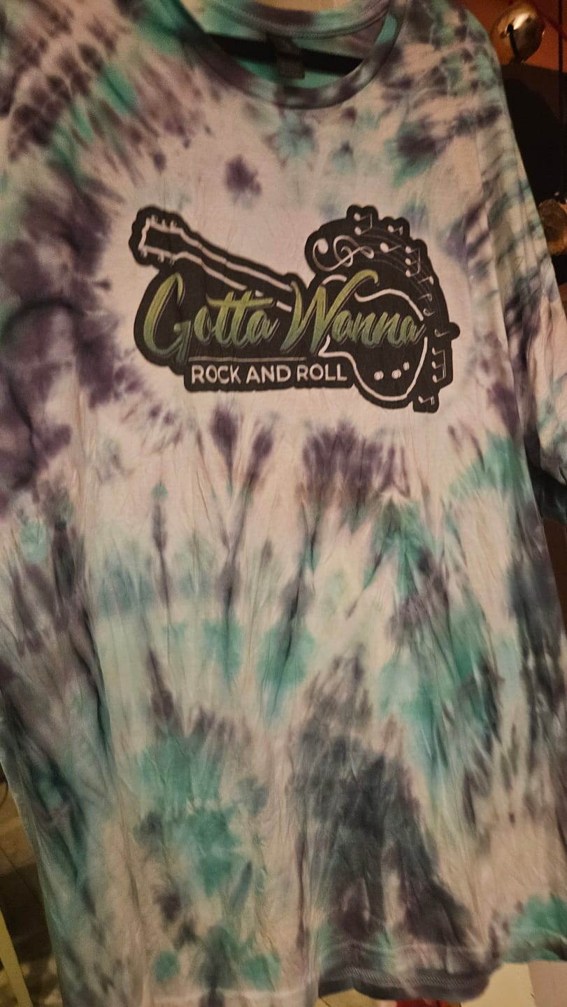 Customer photo review of Gildan 64000 Softstyle T-Shirt