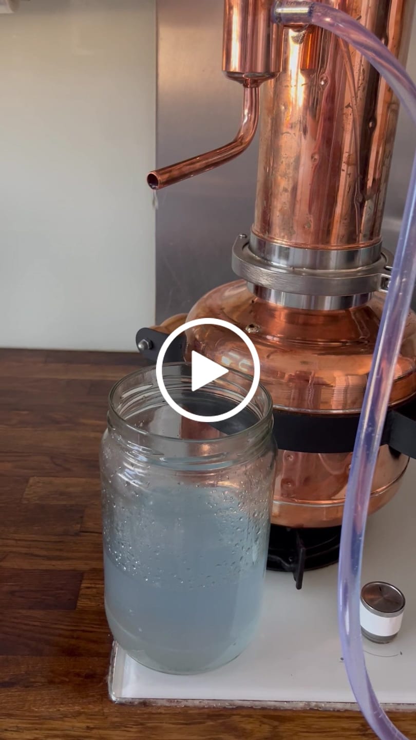 Customer video review of Herbal extractor machine for hydrosols - 1.9 Gal (7L)
