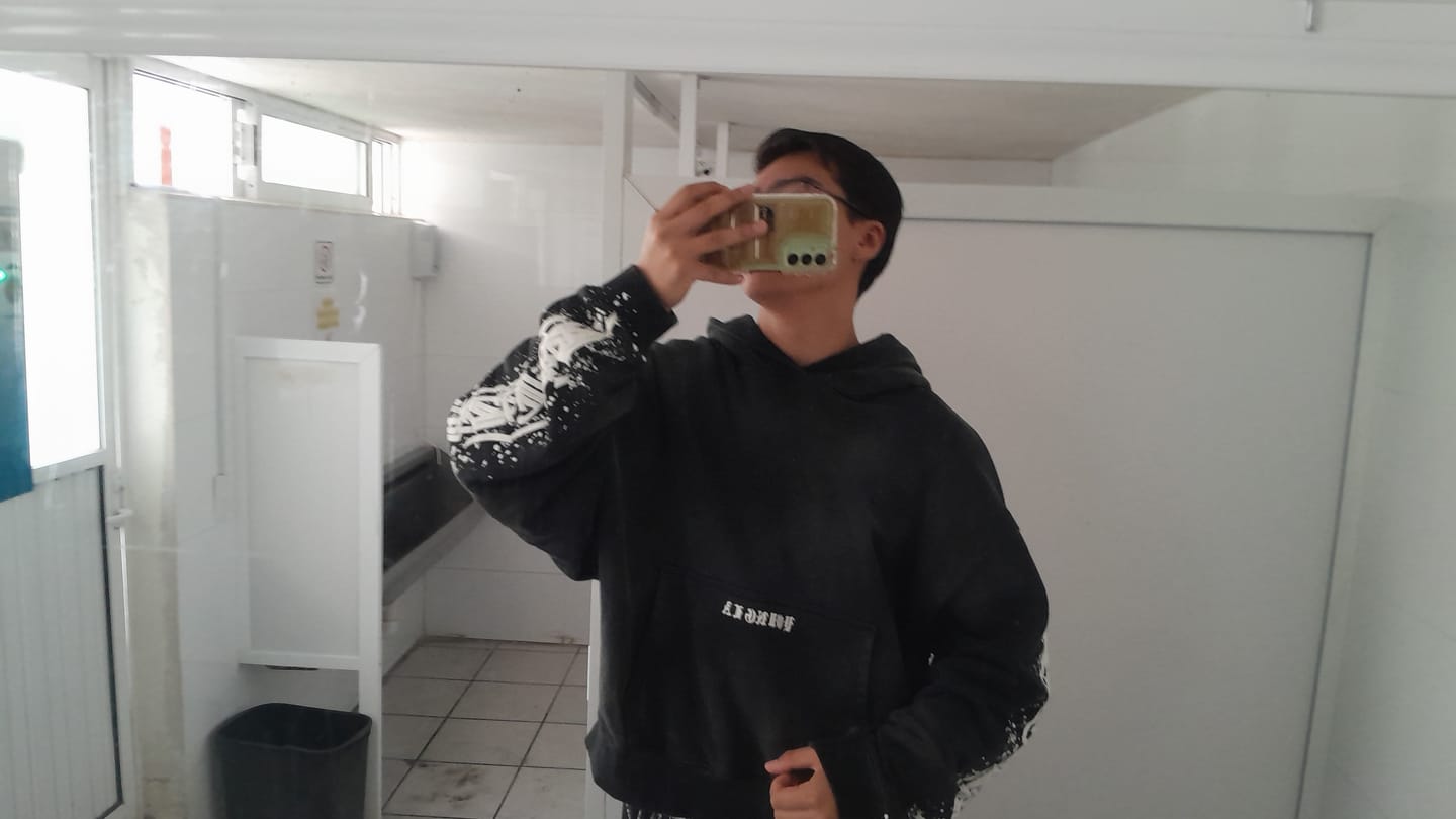 Customer photo review of 5143 - Cyclone Hoodies