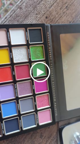 Customer video review of PALETA ATENEA X FERRAZZO: DISCOVER YOUR EDITORIAL SIDE