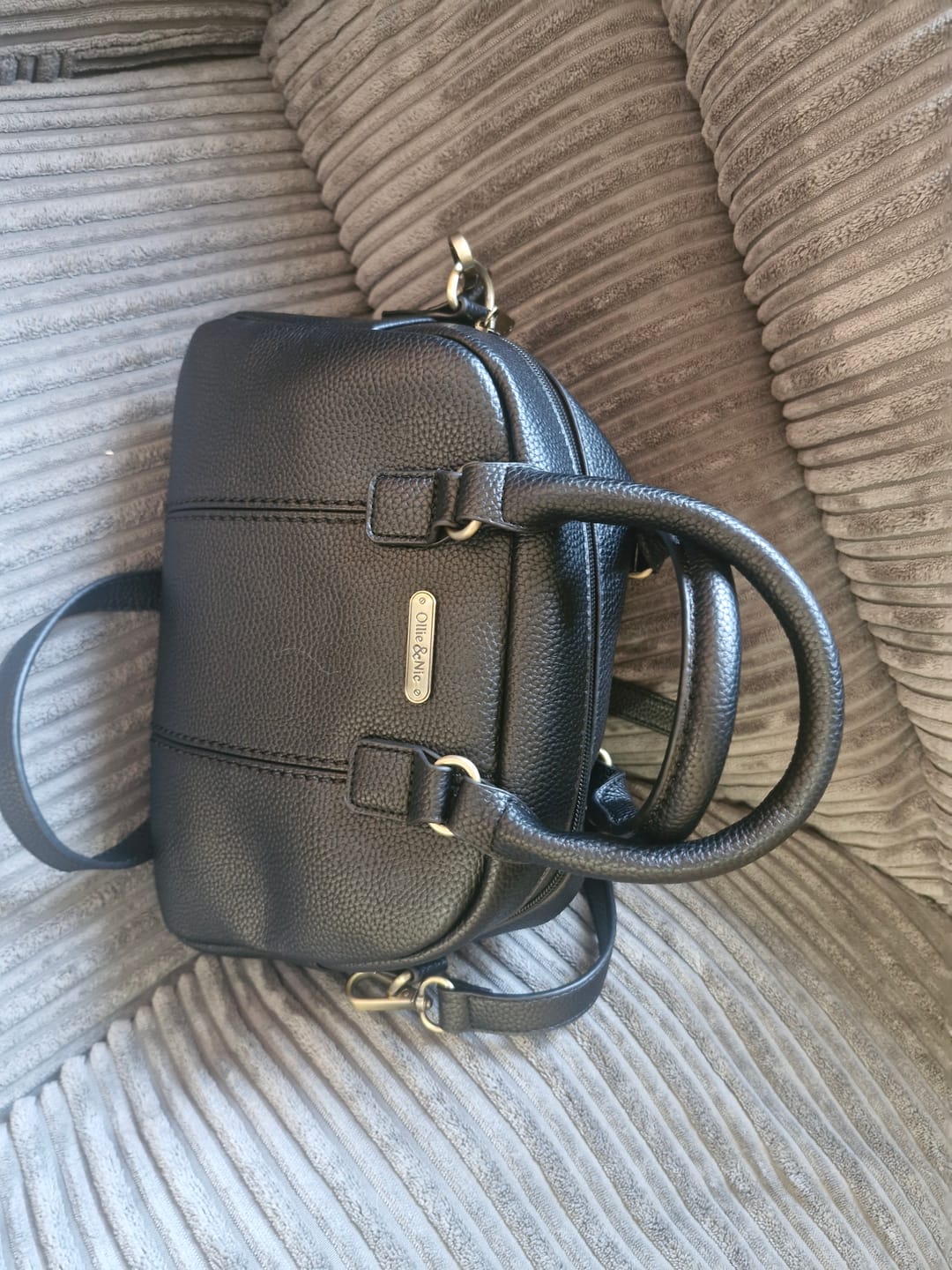 Customer photo review of Essie Mini Bowler Bag - Black