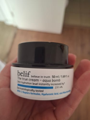 Customer photo review of Crema Facial Hidratante en Gel Ligera Belif Aqua Bomb 50 ML