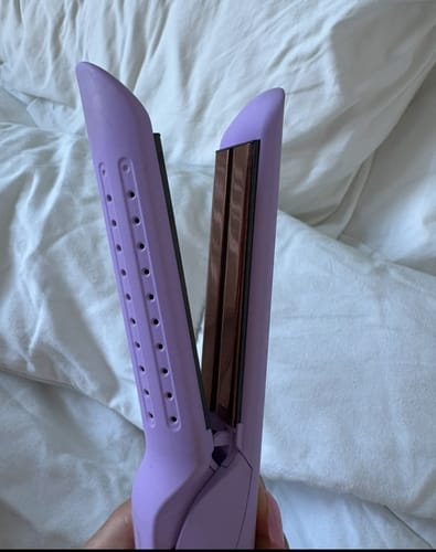 Customer photo review of Beauty and The Breeze Flat Iron